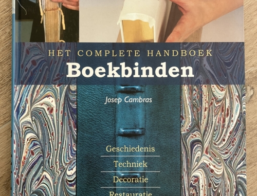 Diverse boeken over boekbinden en restauratie te koop